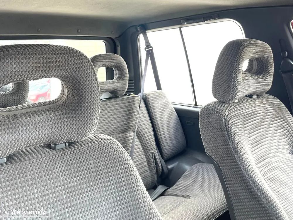 Mitsubishi Pajero 2.5 TDi GLS - 15