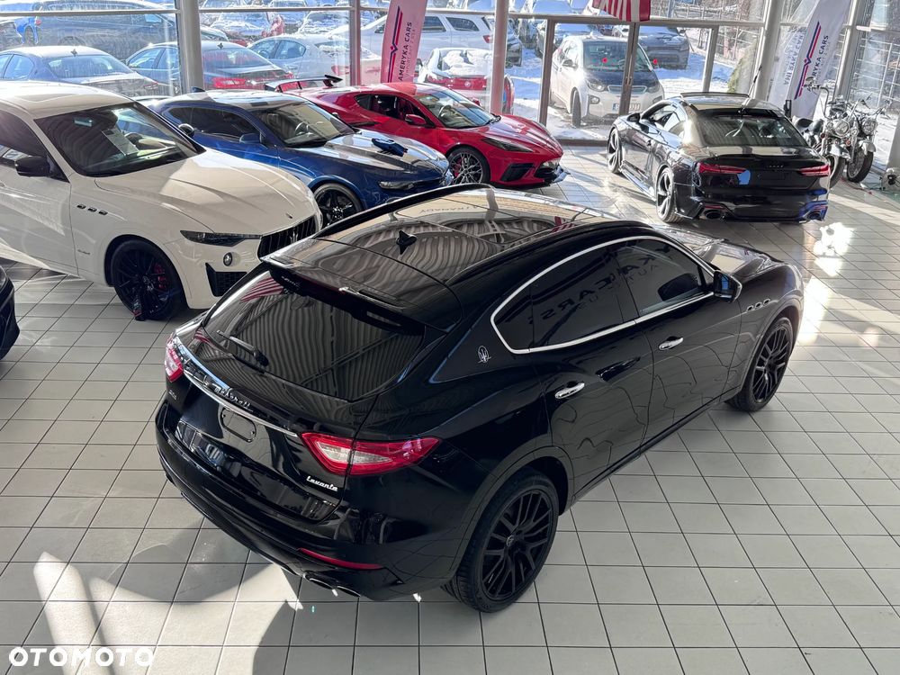 Maserati Levante S Q4 - 7