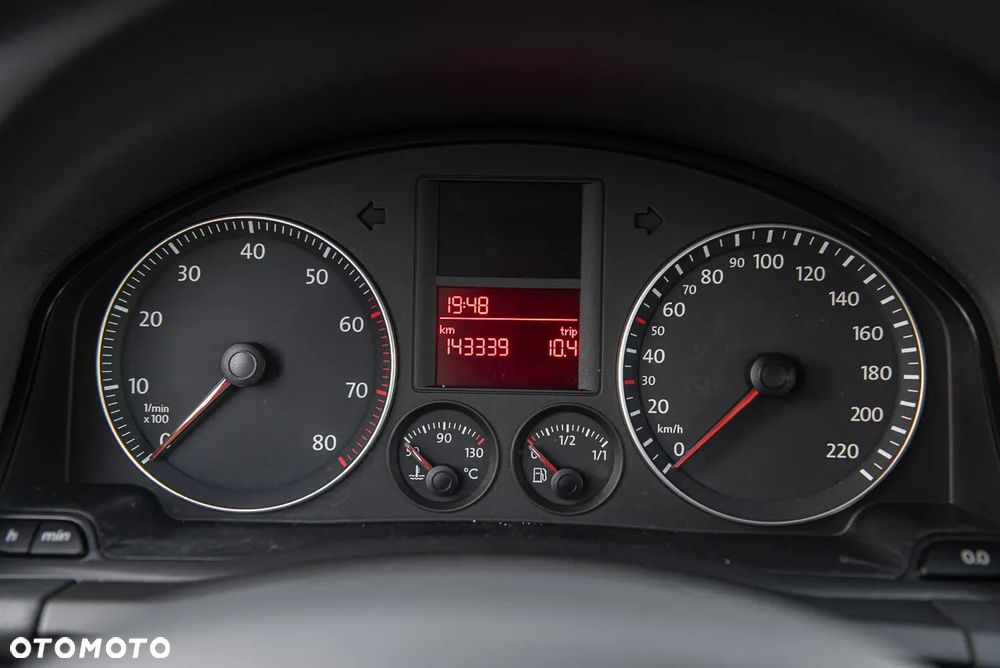 Volkswagen Golf - 18