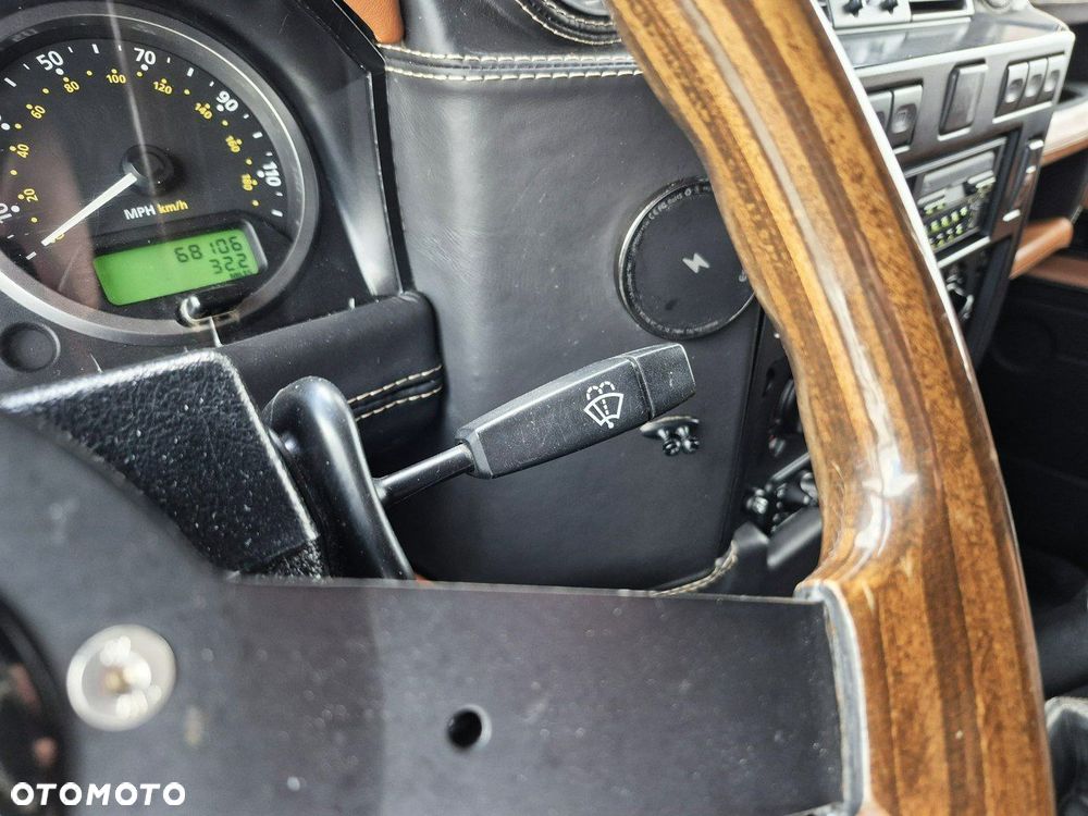 Land Rover Defender 2.2 TD4 E - 34