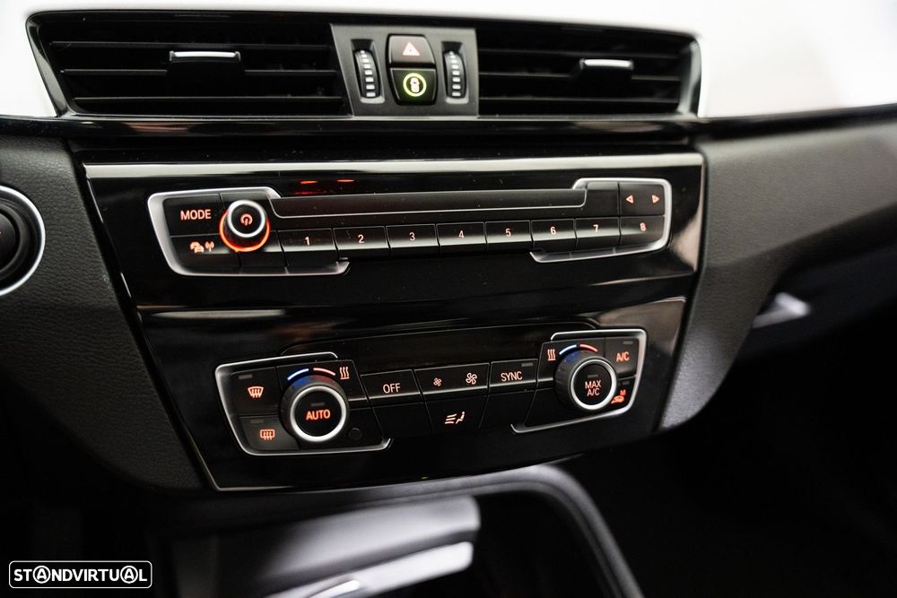BMW X1 25 e xDrive Corporate Edition - 16