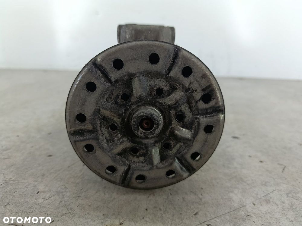 SPRĘŻARKA KLIMATYZACJI TOYOTA AVENSIS III T27 GE447280-6560 5SE12C  DENSO - 4