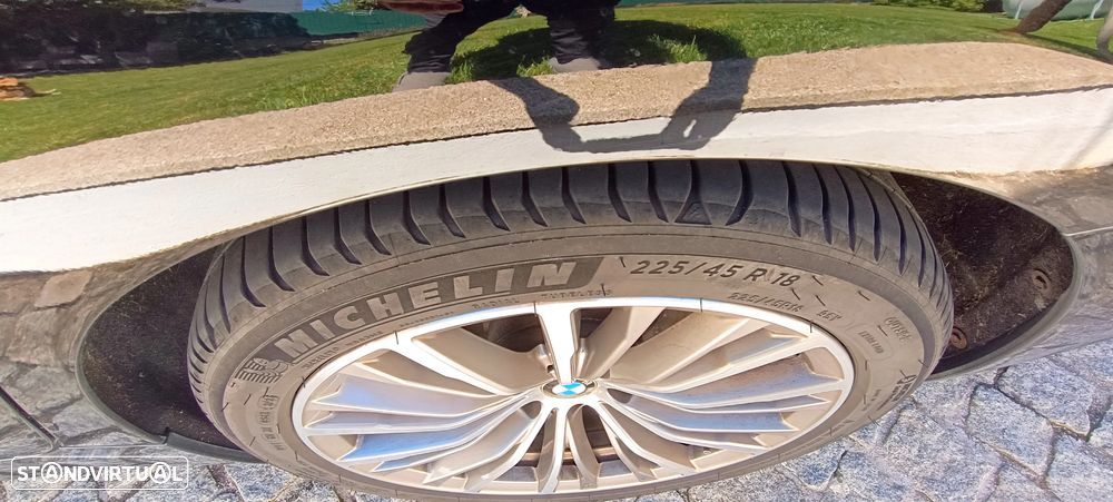 BMW 320 d Aut. Edition Luxury Line Purity - 26