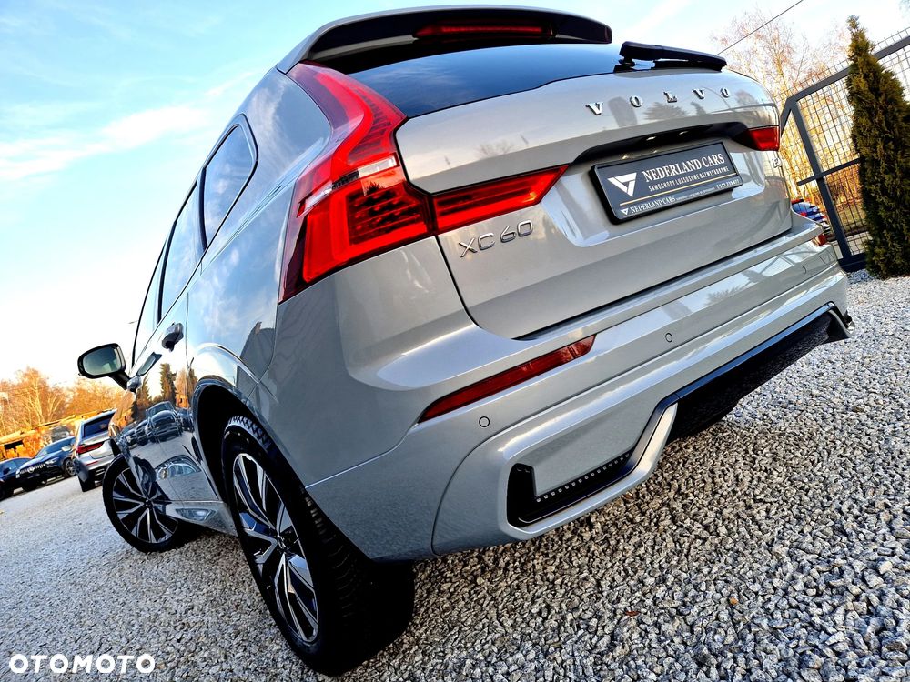 Volvo XC 60 B4 D AWD Plus Dark - 5