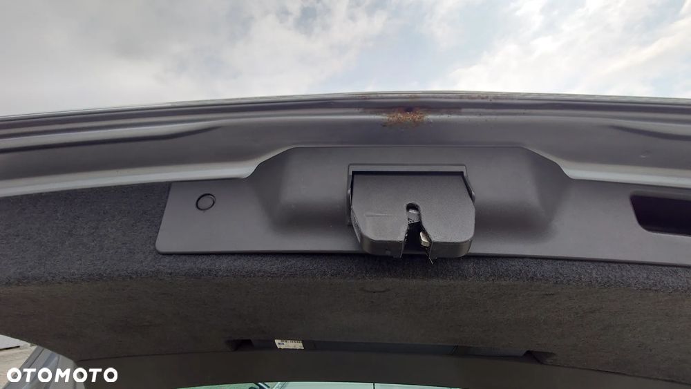 Opel Astra 1.6 Sport - 29