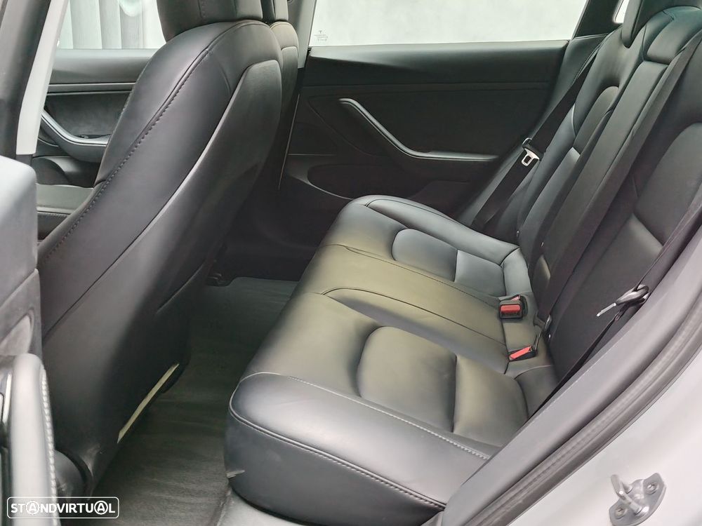 Tesla Model 3 Standard Range Plus RWD - 18