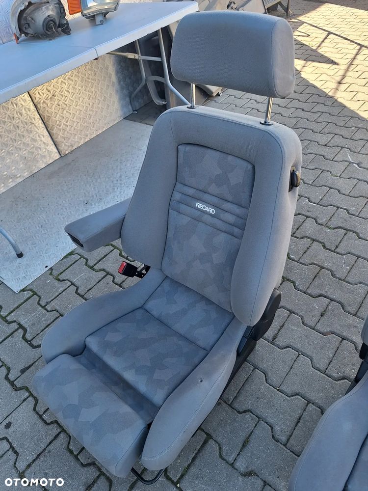 FOTEL LEWY PRAWY PRZÓD KIEROWCY PODŁOKIETNIK VW - 2