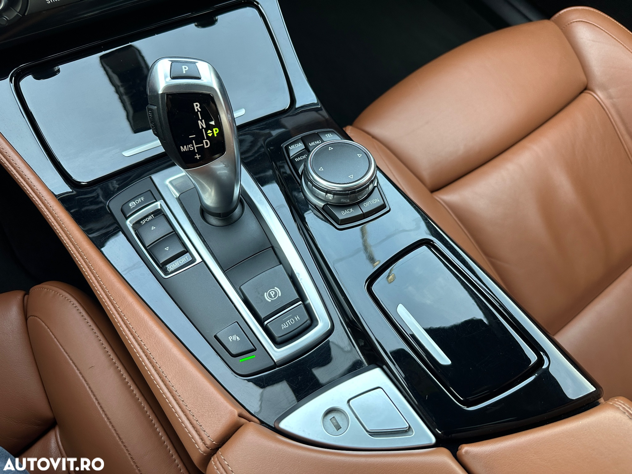 BMW Seria 5 520d AT - 10