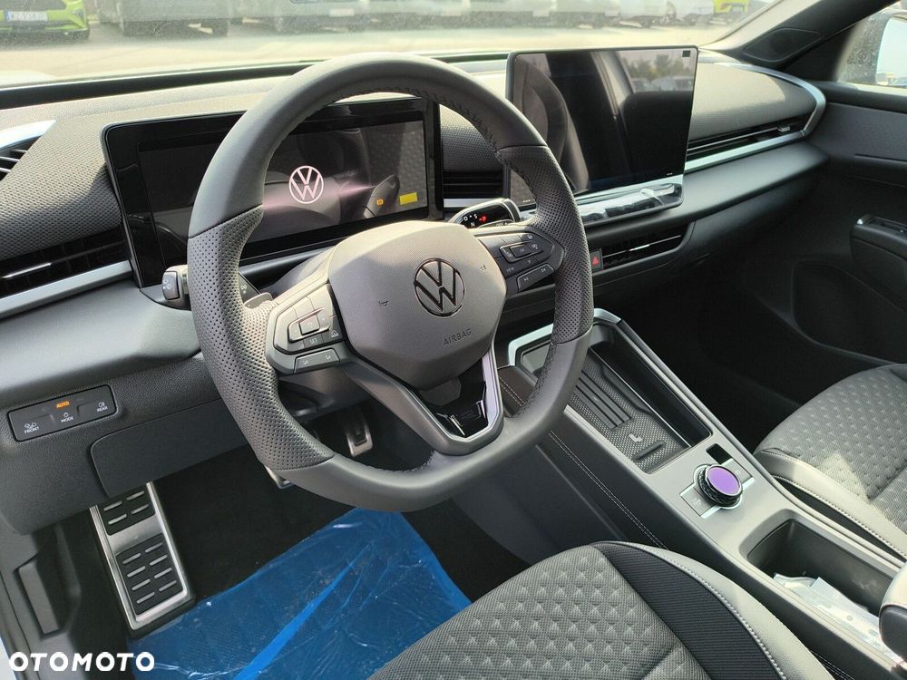 Volkswagen T-Roc - 9