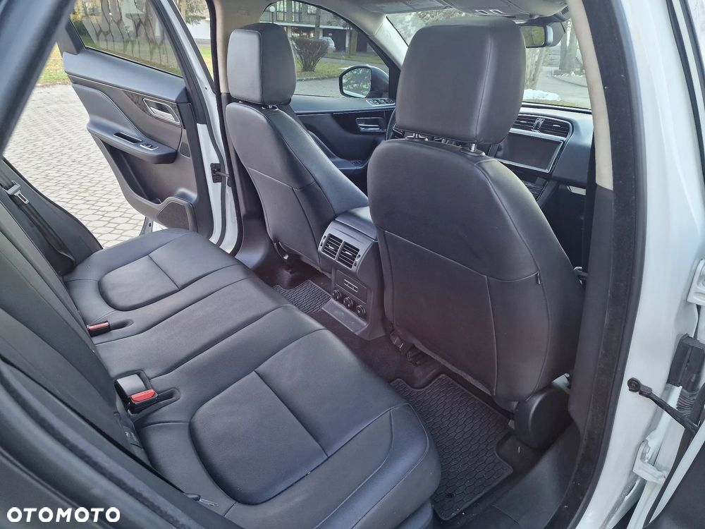 Jaguar F-Pace 2.0 i4P AWD Prestige - 15