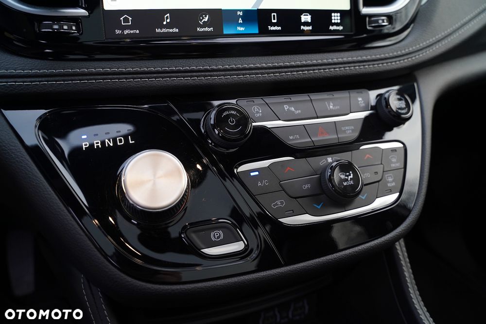 Chrysler Pacifica - 37