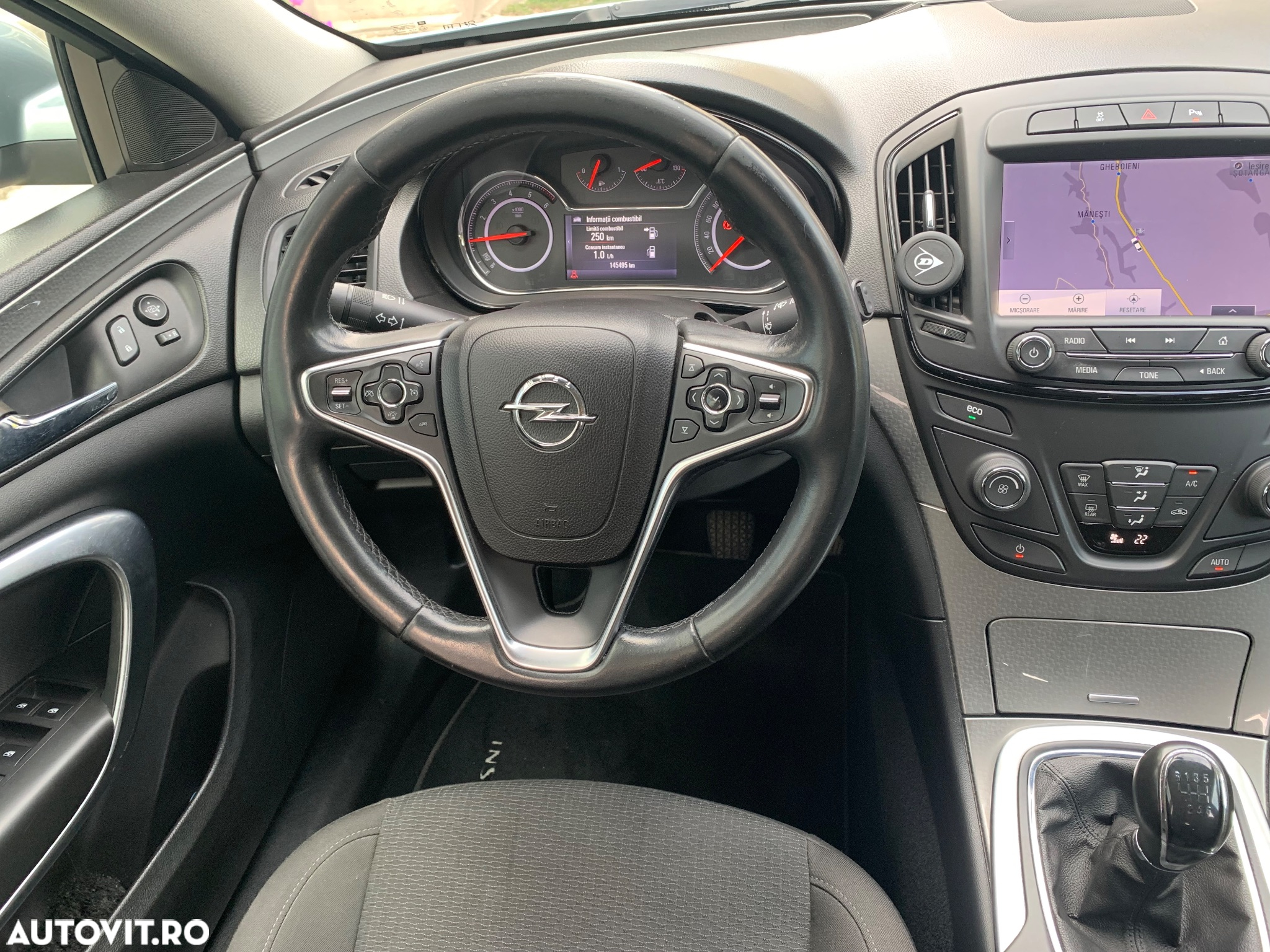 Opel Insignia - 15