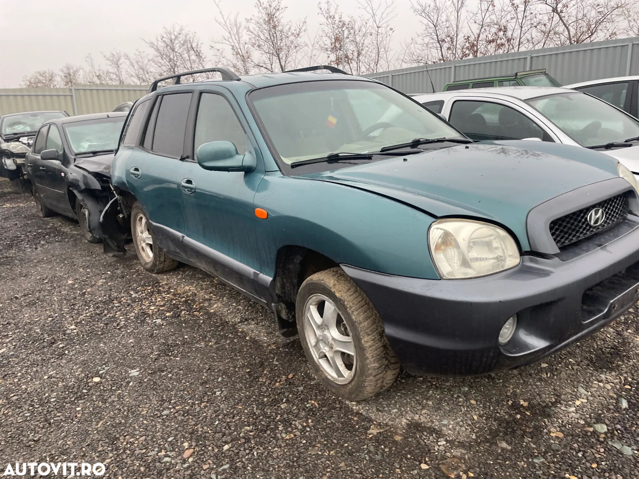 Dezmembrari Hyundai Santa Fe 2.7 v6 benzina/autoamat 2005 - 1