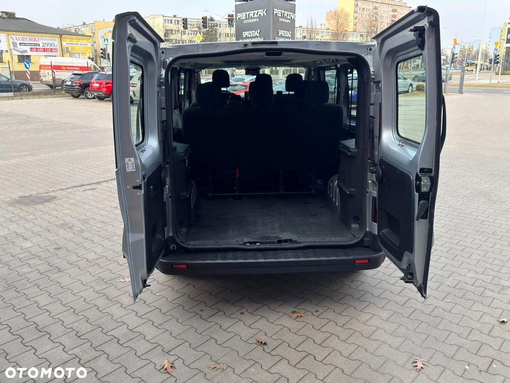 Renault Trafic - 19