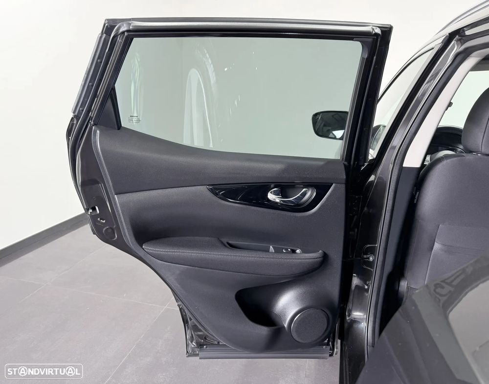 Nissan Qashqai 1.5 dCi N-Connecta - 38