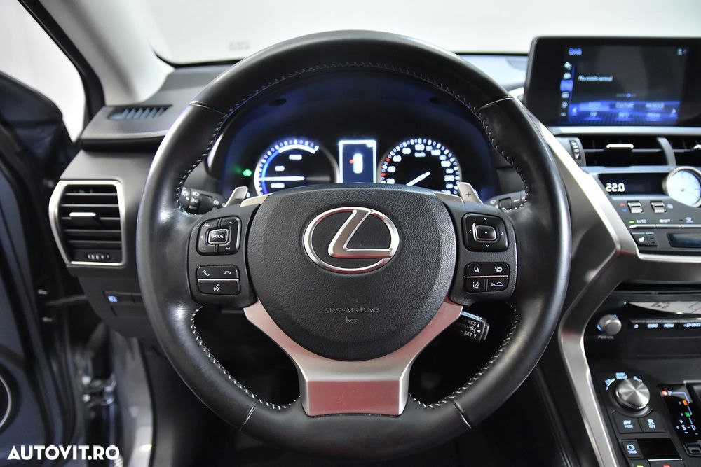 Lexus Seria NX - 16