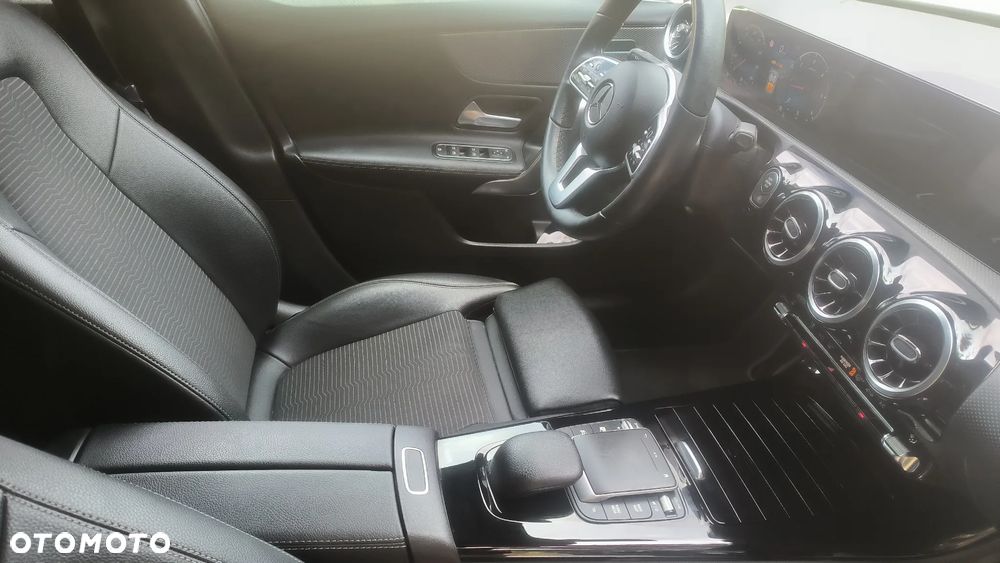 Mercedes-Benz Klasa A 180 d 8G-DCT - 9
