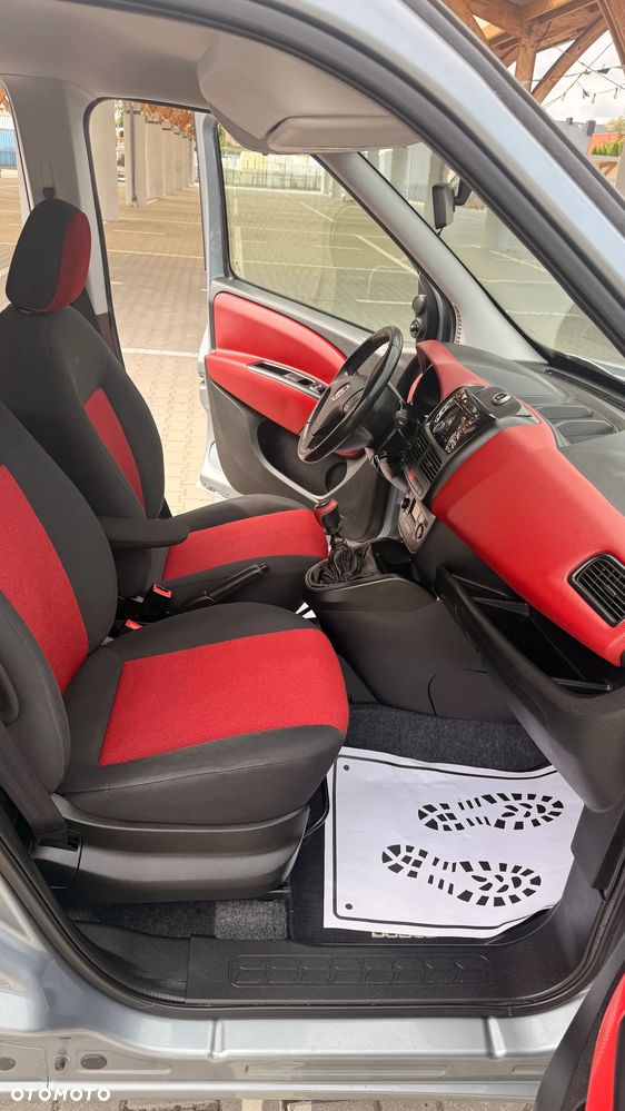 Fiat Doblo 2.0 Multijet 16V Emotion - 12