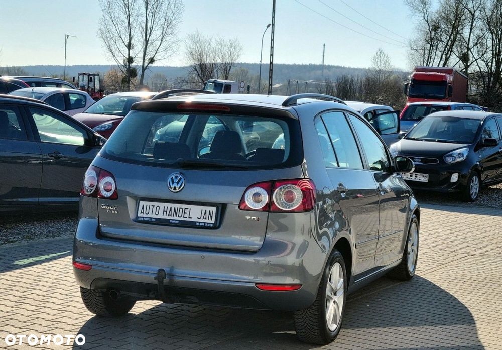 Volkswagen Golf Plus - 12