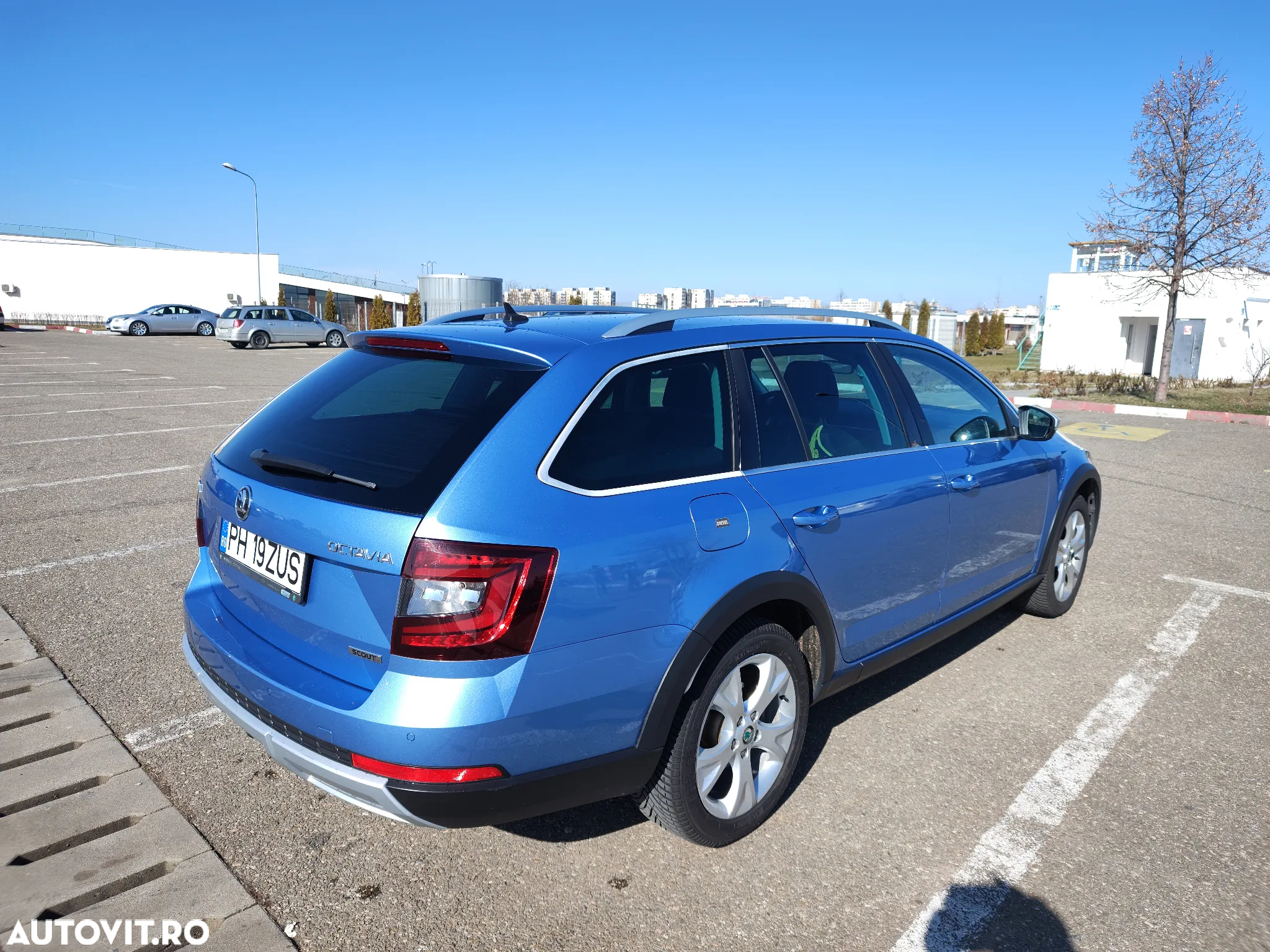 Skoda Octavia 2.0 TDI 4x4 Scout - 3