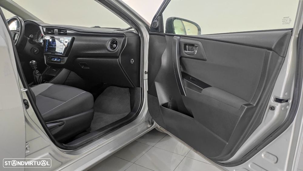 Toyota Auris 1.4 D-4D ACtive - 21