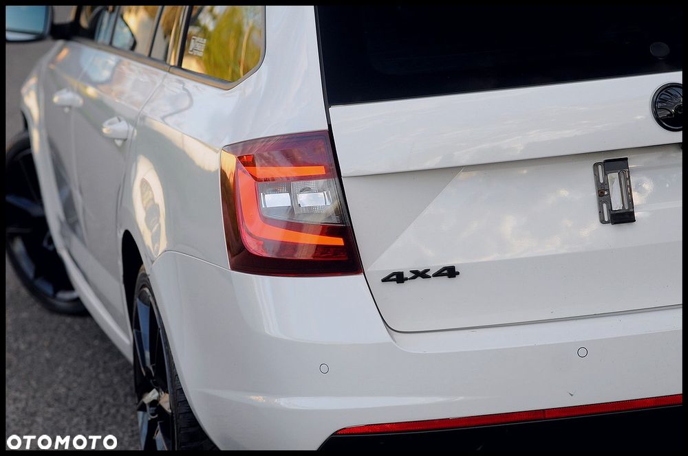 Skoda Octavia 2.0 TDI 4x4 DSG RS - 25