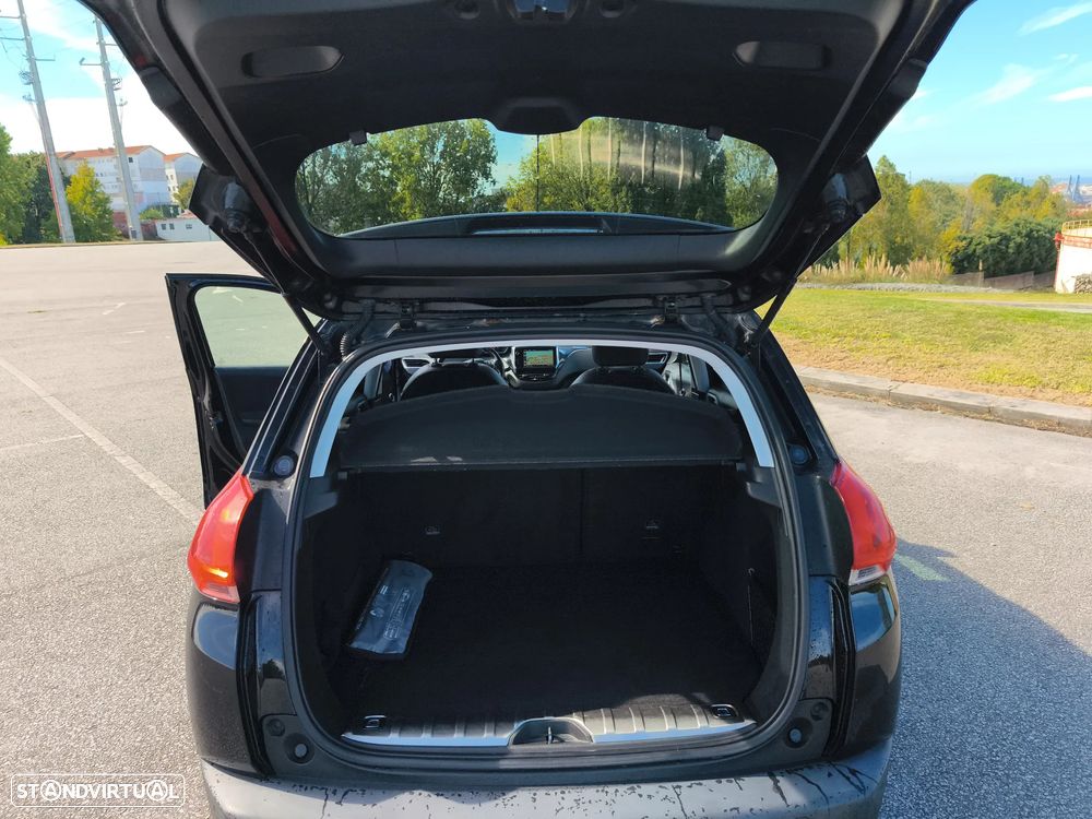 Peugeot 2008 1.2 PureTech Active - 46