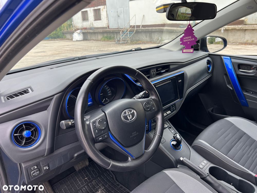 Toyota Auris 1.8 HSD Luna - 10