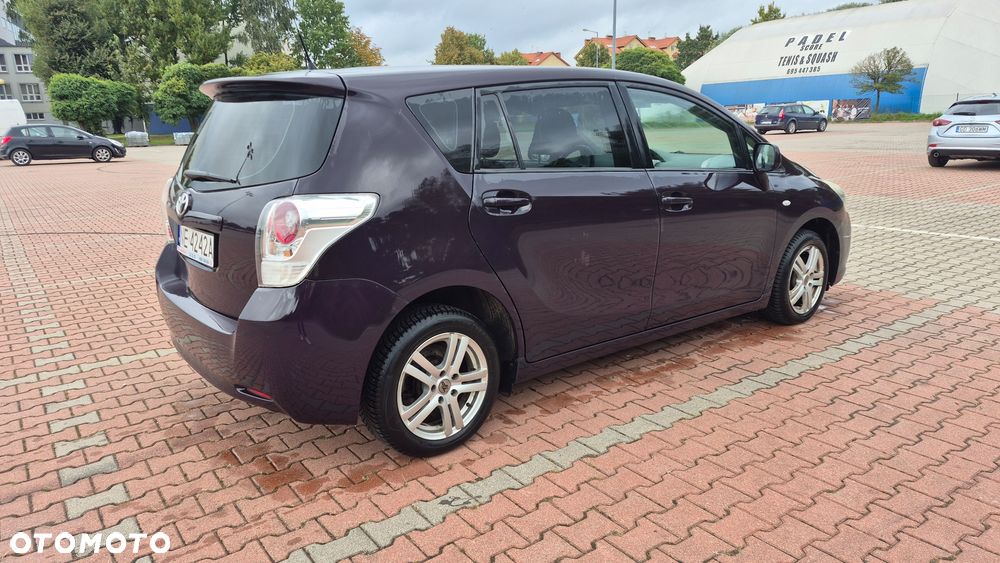 Toyota Verso 2.0 D-4D - 5