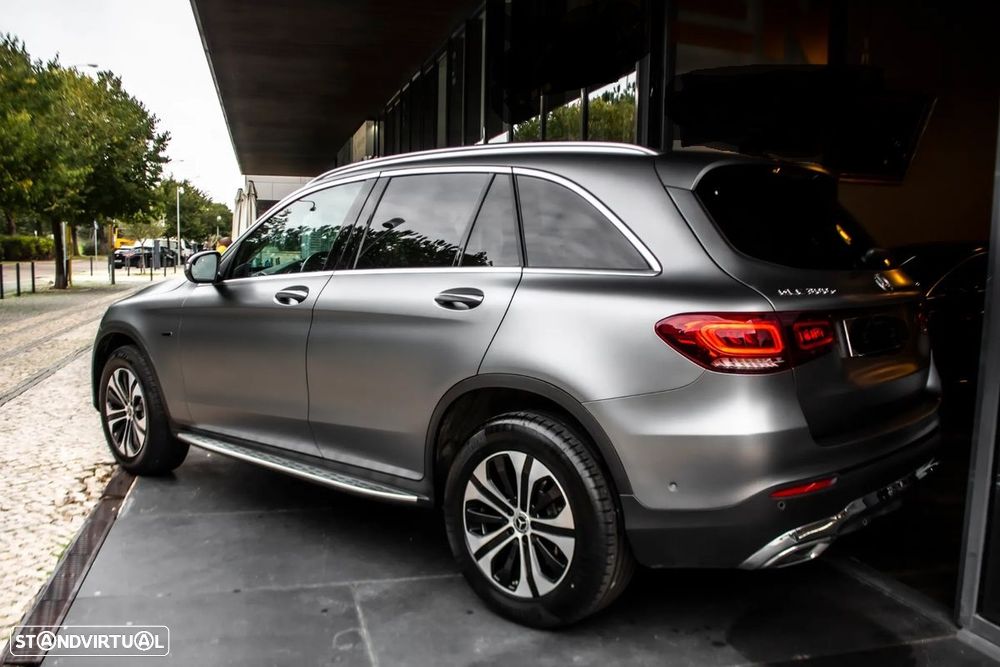 Mercedes-Benz GLC 300 e 4Matic - 4