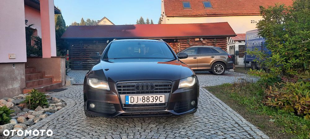 Audi A4 ver-avant-2-0-tdi-dpf-s-line-sportpaket-plus- - 3