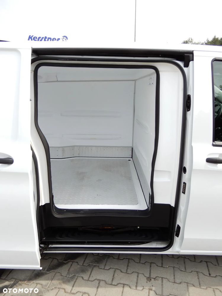 Mercedes-Benz VITO 114 CDI KERSTNER -20 st. C LONG Długi L2 Model W447 Silnik 2.2 CDI 136 KM Serwis ASO Do Ostatniego Kilometra Stan Jak Nowy UNIKAT - 23