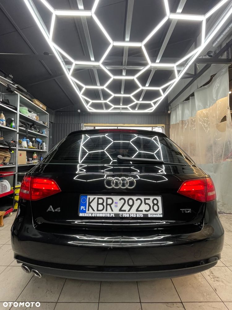 Audi A4 Avant 2.0 TDI DPF Attraction - 9