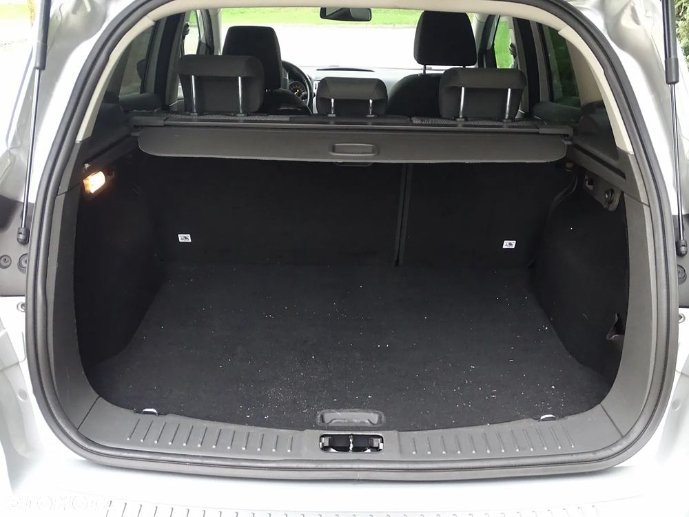 Ford Kuga 2.0 TDCi 2x4 Trend - 9