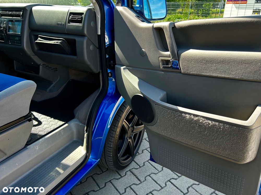 Volkswagen Multivan Standard - 8