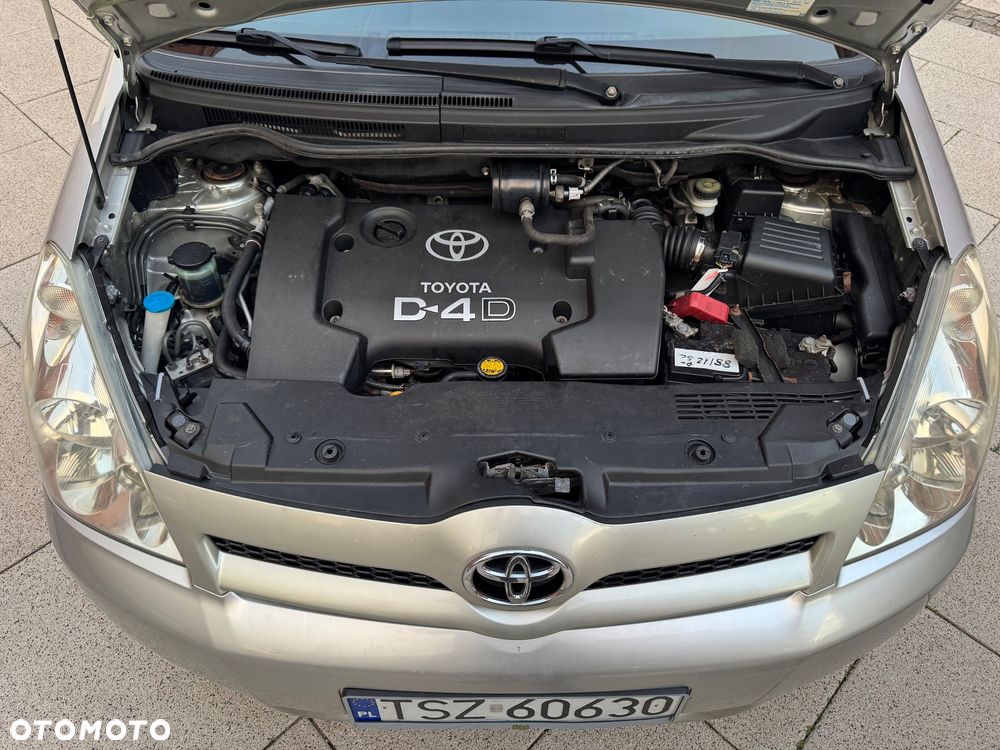 Toyota Corolla Verso 2.0 D-4D Terra 7os - 16