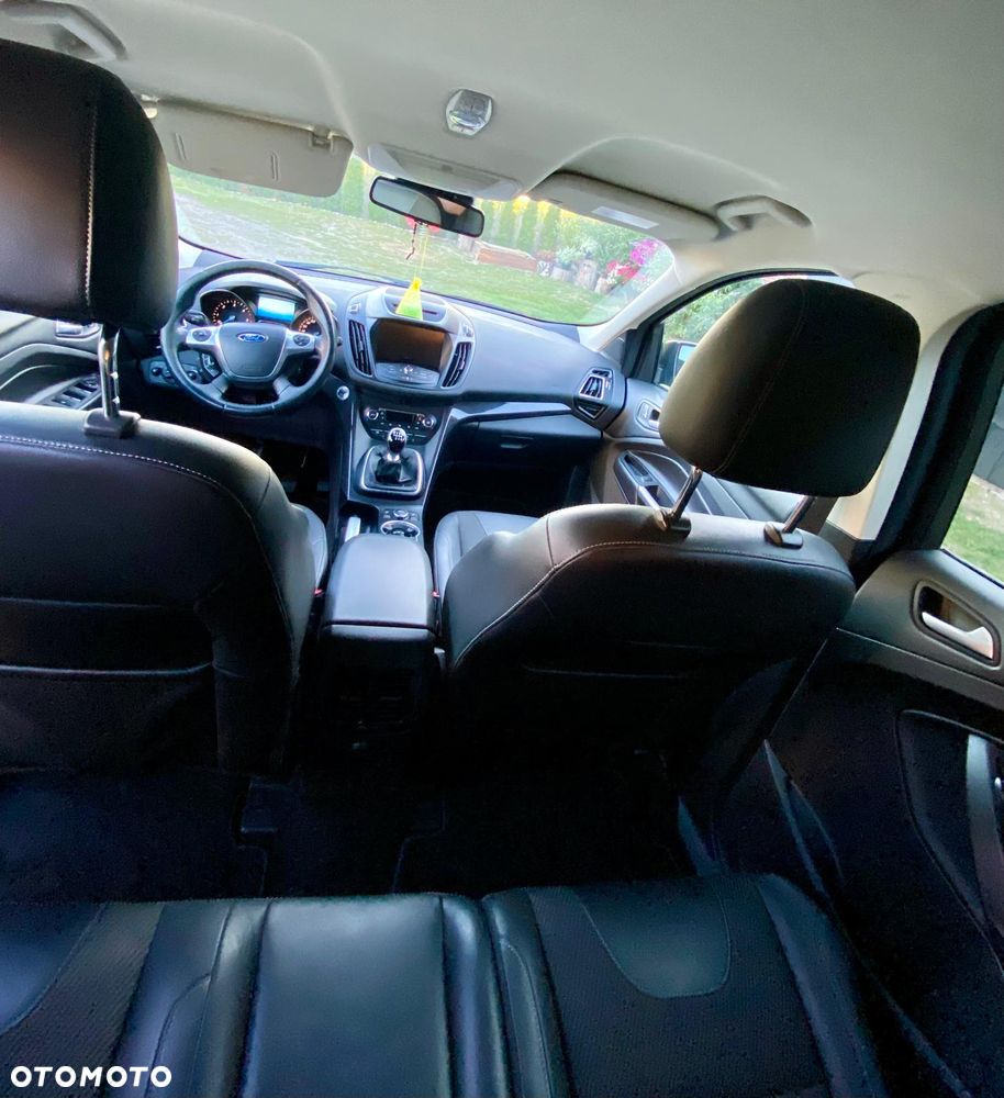 Ford Kuga 2.0 TDCi 2x4 Titanium - 11