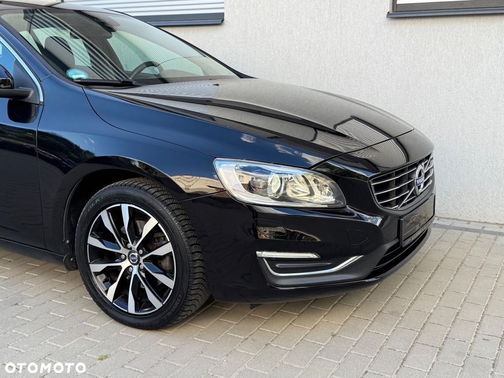 Volvo V60 D3 Geartronic Momentum Pro - 11