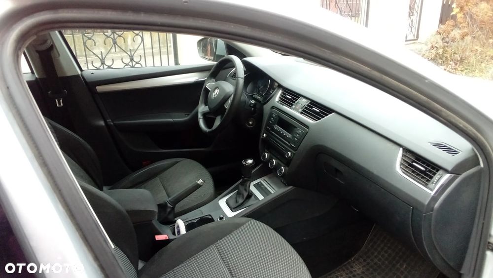 Skoda Octavia 1.6 TDI Ambition - 8
