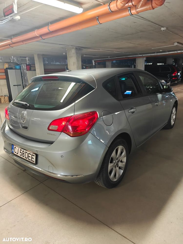 Opel Astra 1.4 Turbo Style - 8