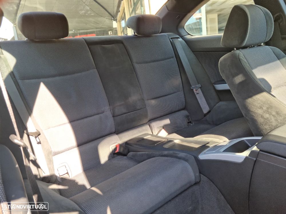 BMW 320 d Coupe - 15