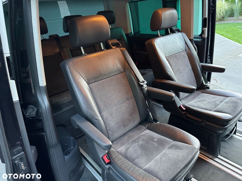 Volkswagen Multivan - 21