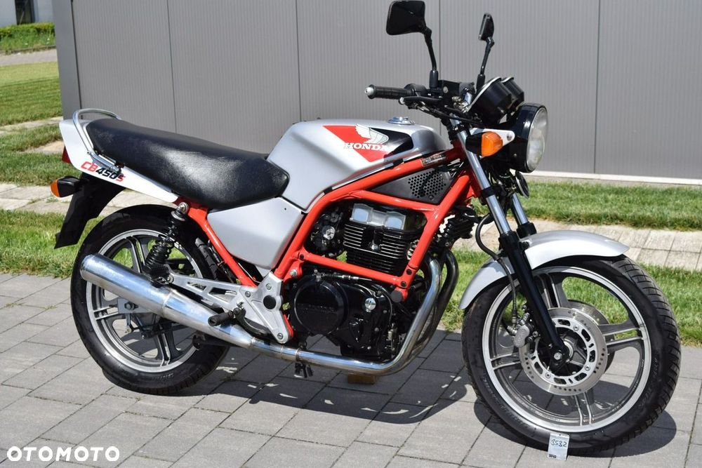 Honda CB - 1