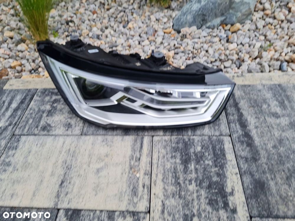 AUDI A1 8X0 LIFT Lampa prawa przód Bi Xenon Led 8XA941006 - 2