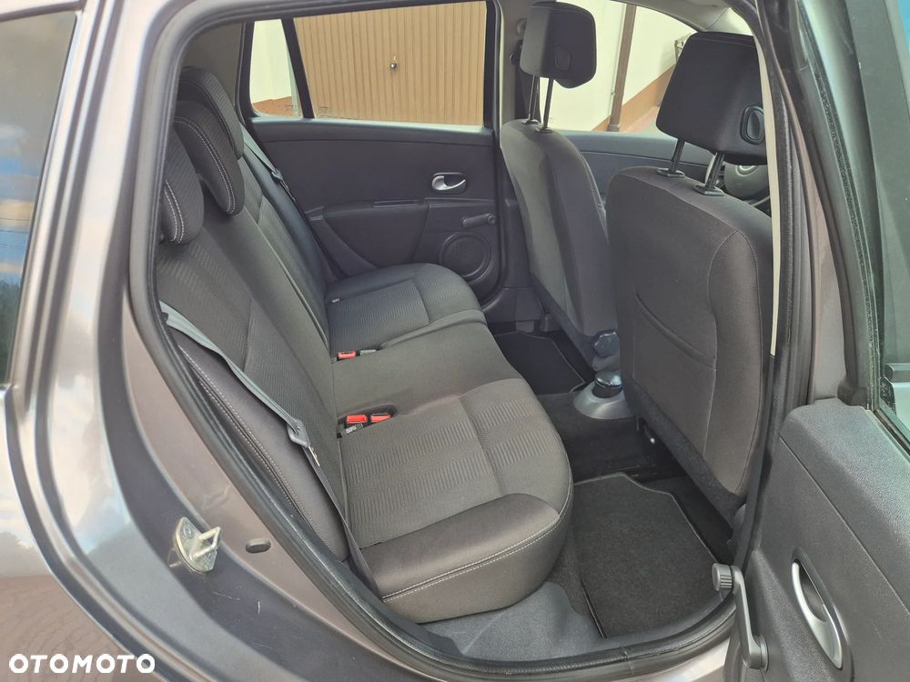 Renault Clio 1.2 16V 75 TomTom Edition - 18