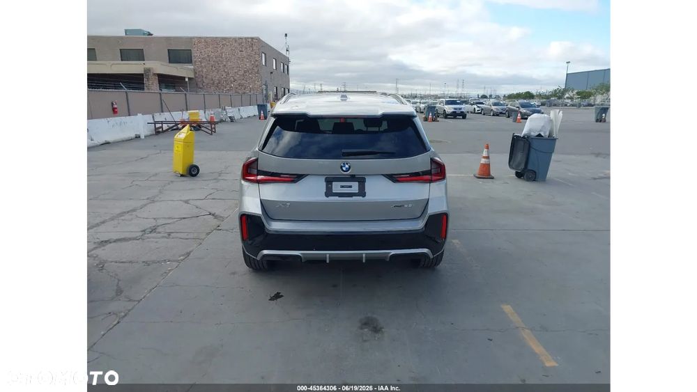 BMW X1 - 8