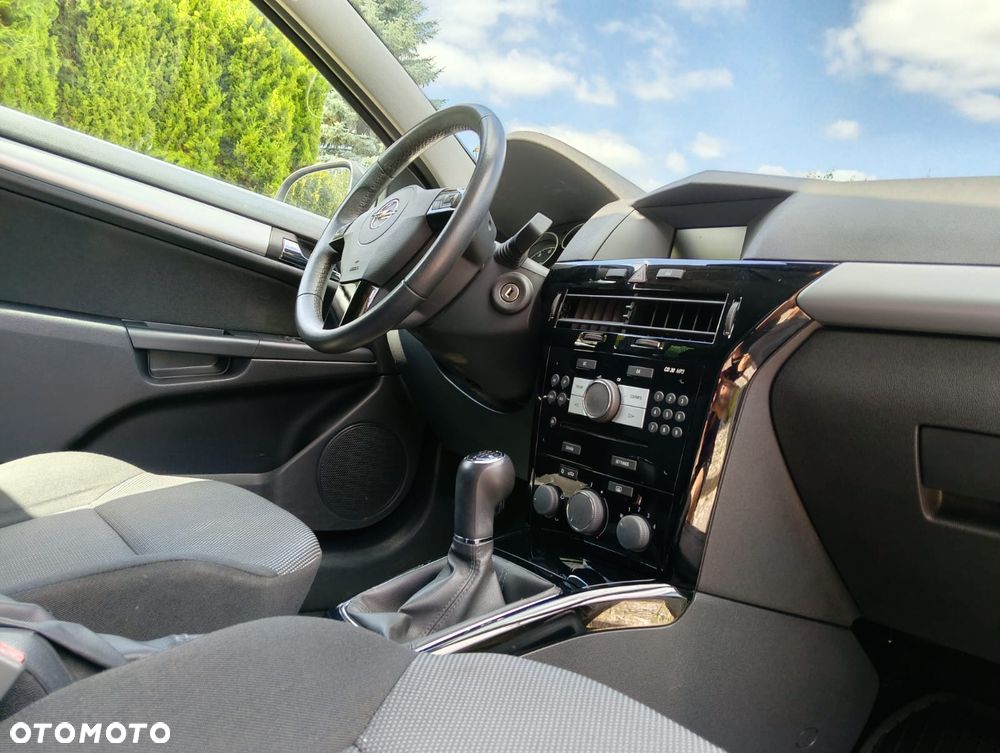 Opel Astra 1.6 Edition 111 Jahre - 7