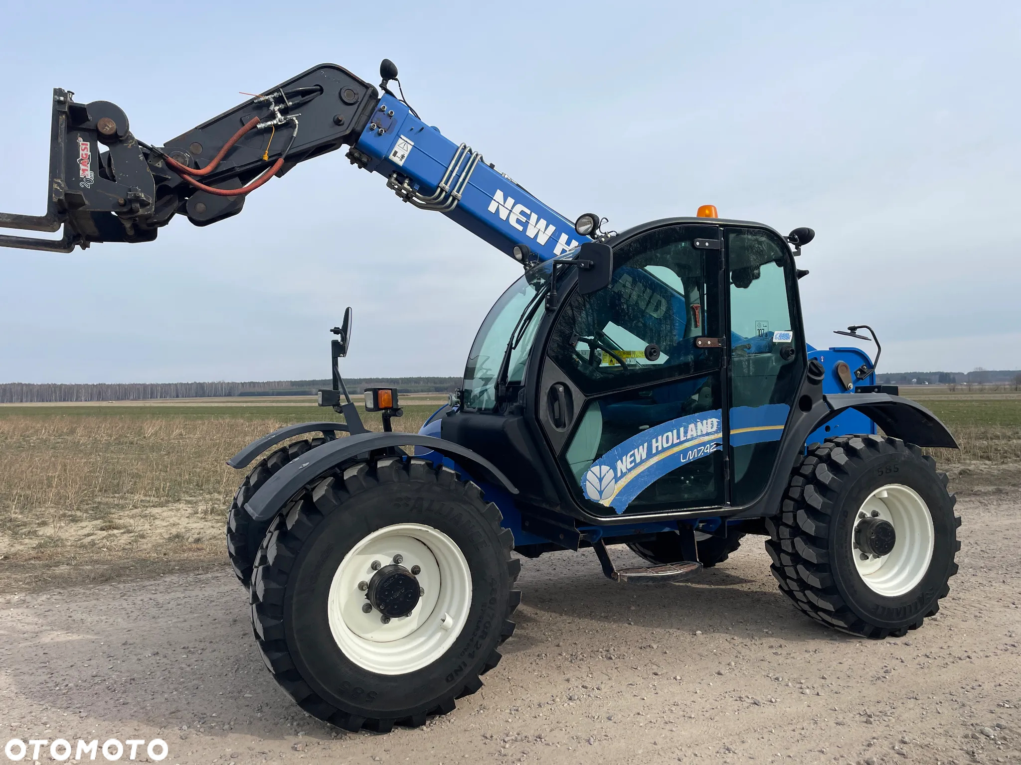 New Holland LM 7.42 - 3