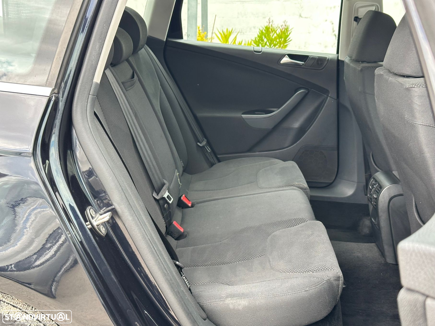 VW Passat Variant 2.0 TDi Confortline - 12