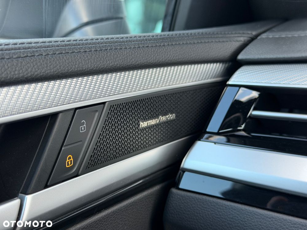 Volkswagen Arteon 2.0 TDI SCR 4Motion DSG R-Line - 25